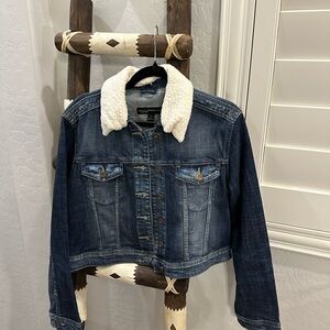 Lee platinum level Denim Jacket with removable collar